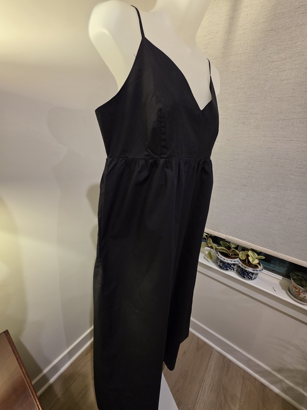 Classic Black V-Neck Spaghetti Strap Dress Size L - Picture 3 of 16